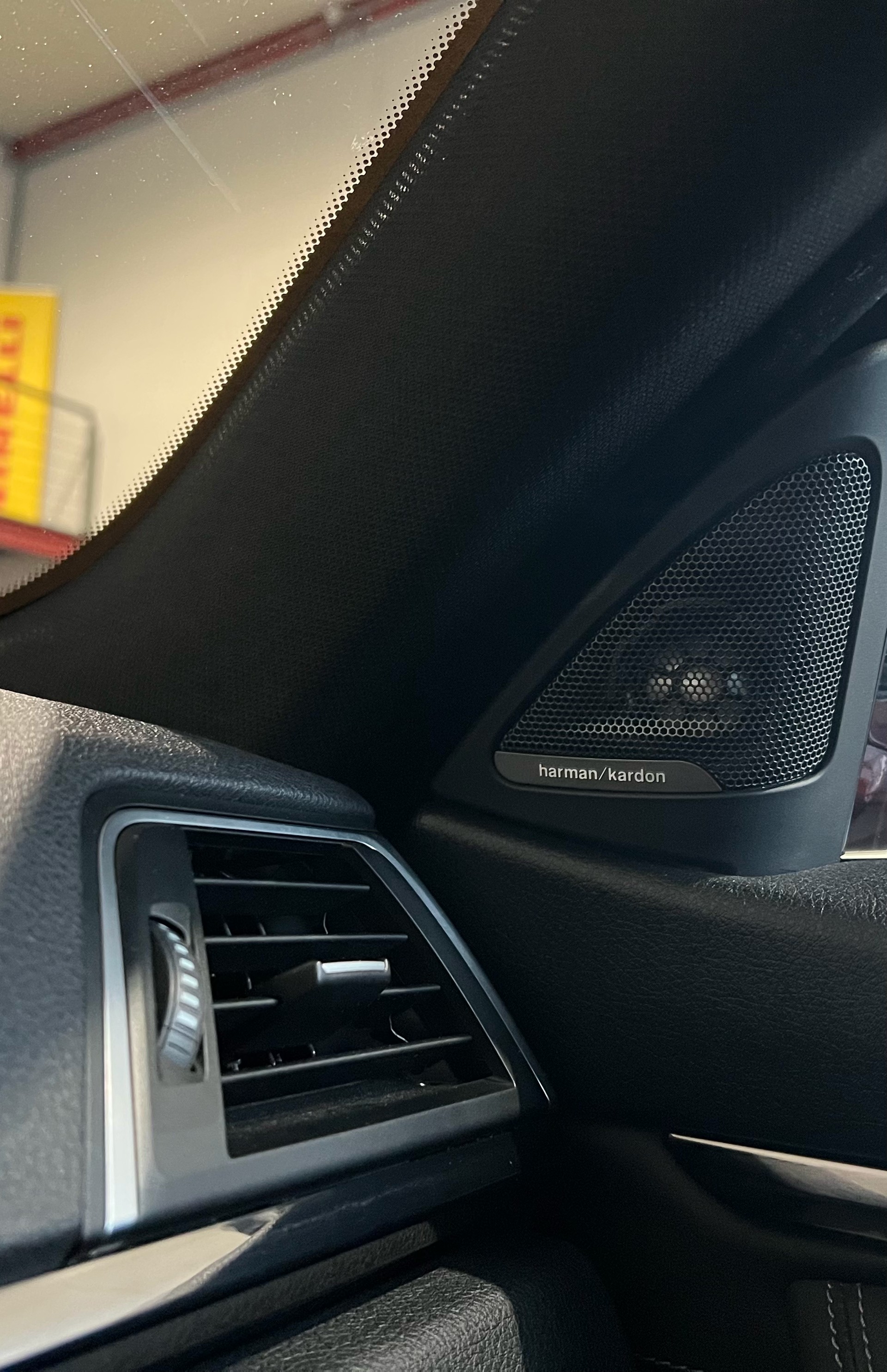 BMW M4 Coupé Competition DKG-image-9