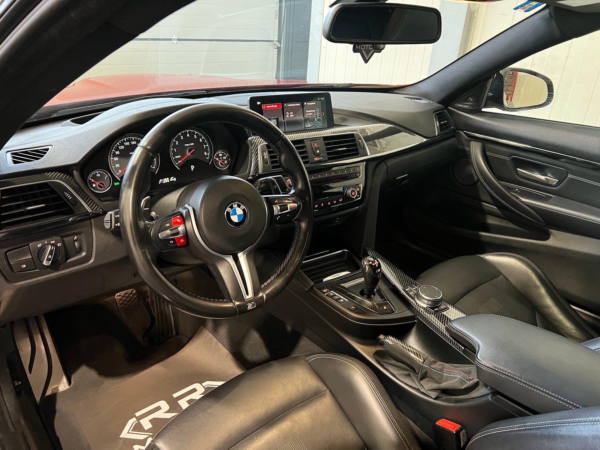 BMW M4 Coupé Competition DKG-image-12