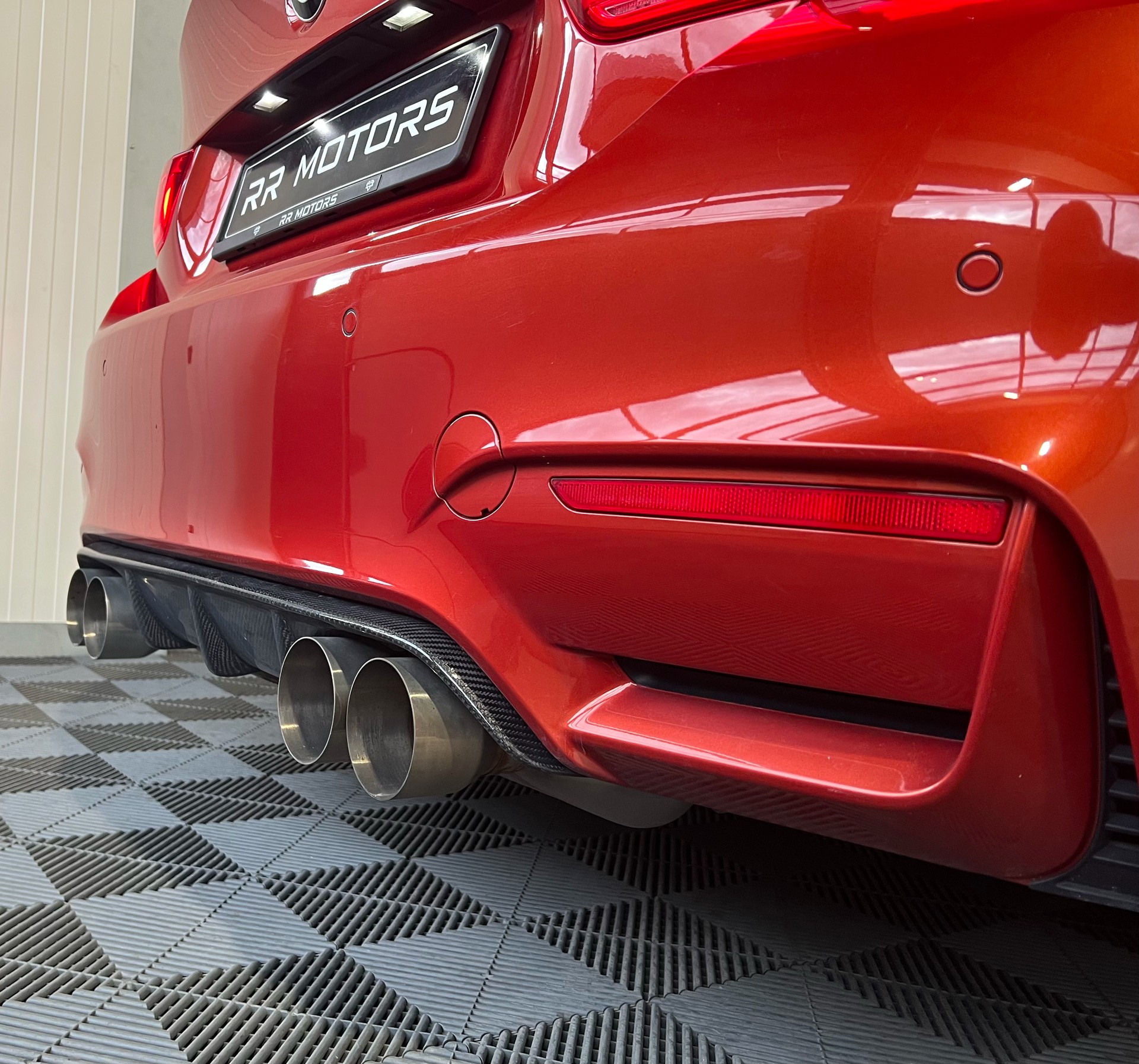 BMW M4 Coupé Competition DKG-image-4