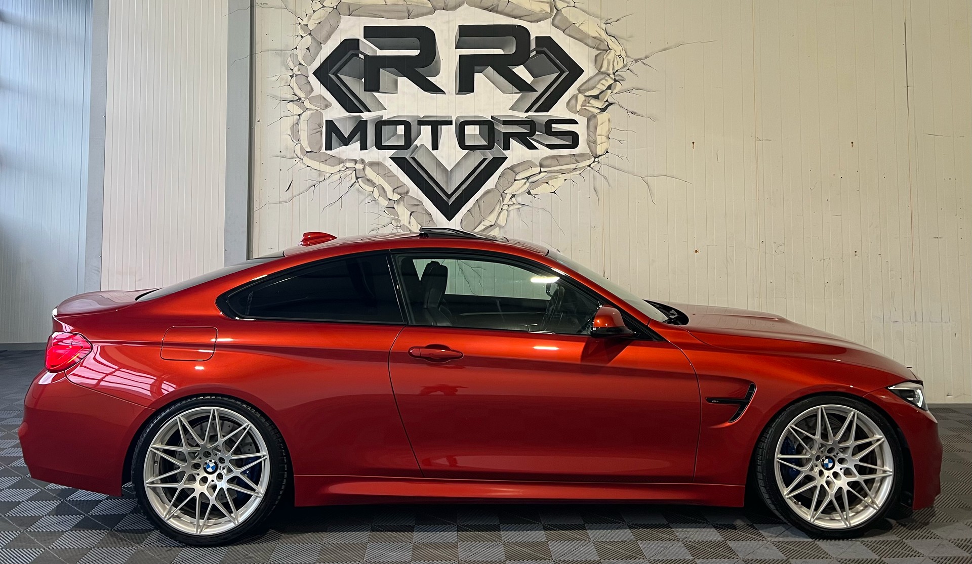BMW M4 Coupé Competition DKG-image-5