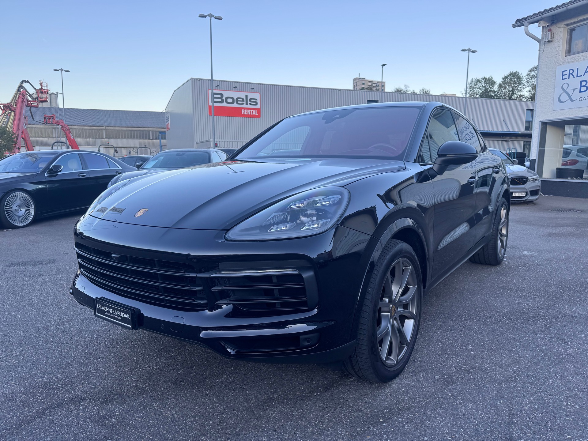 PORSCHE Cayenne Coupé E-Hybrid-image-1