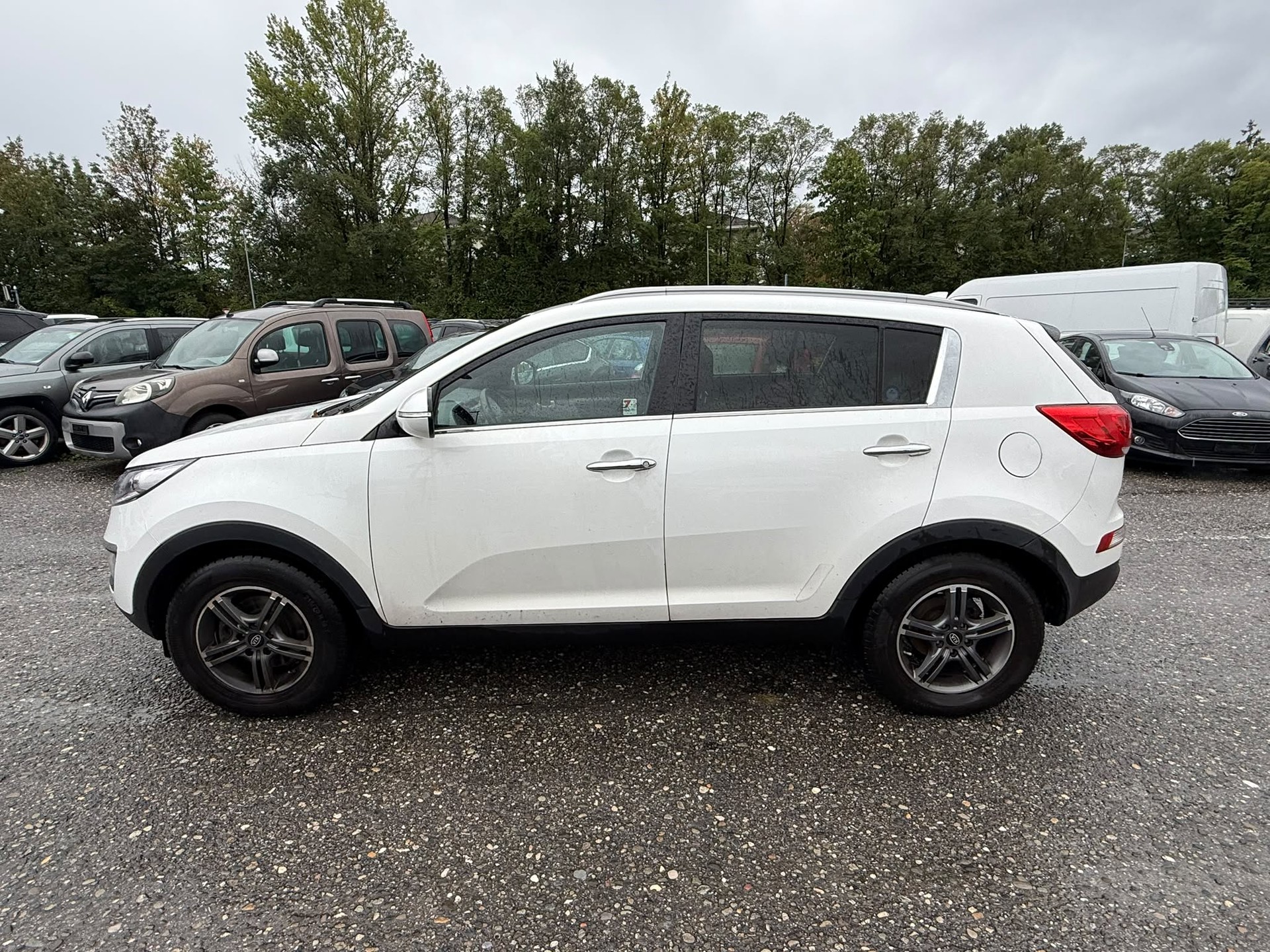 KIA Sportage 1.6 GDi Swiss Eco Edition 2WD-image-2