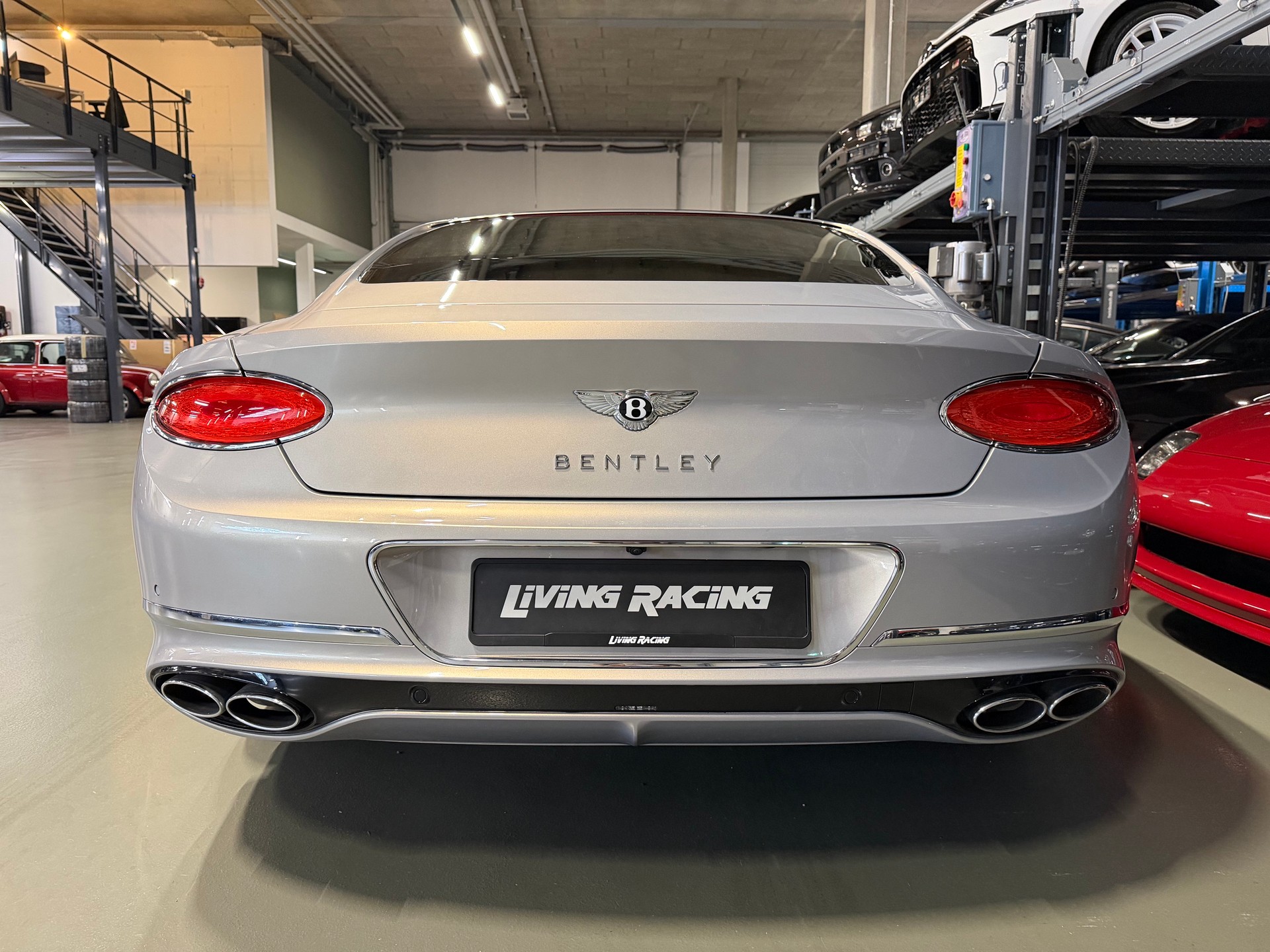 BENTLEY Continental GT 4.0 V8 Mulliner-image-3