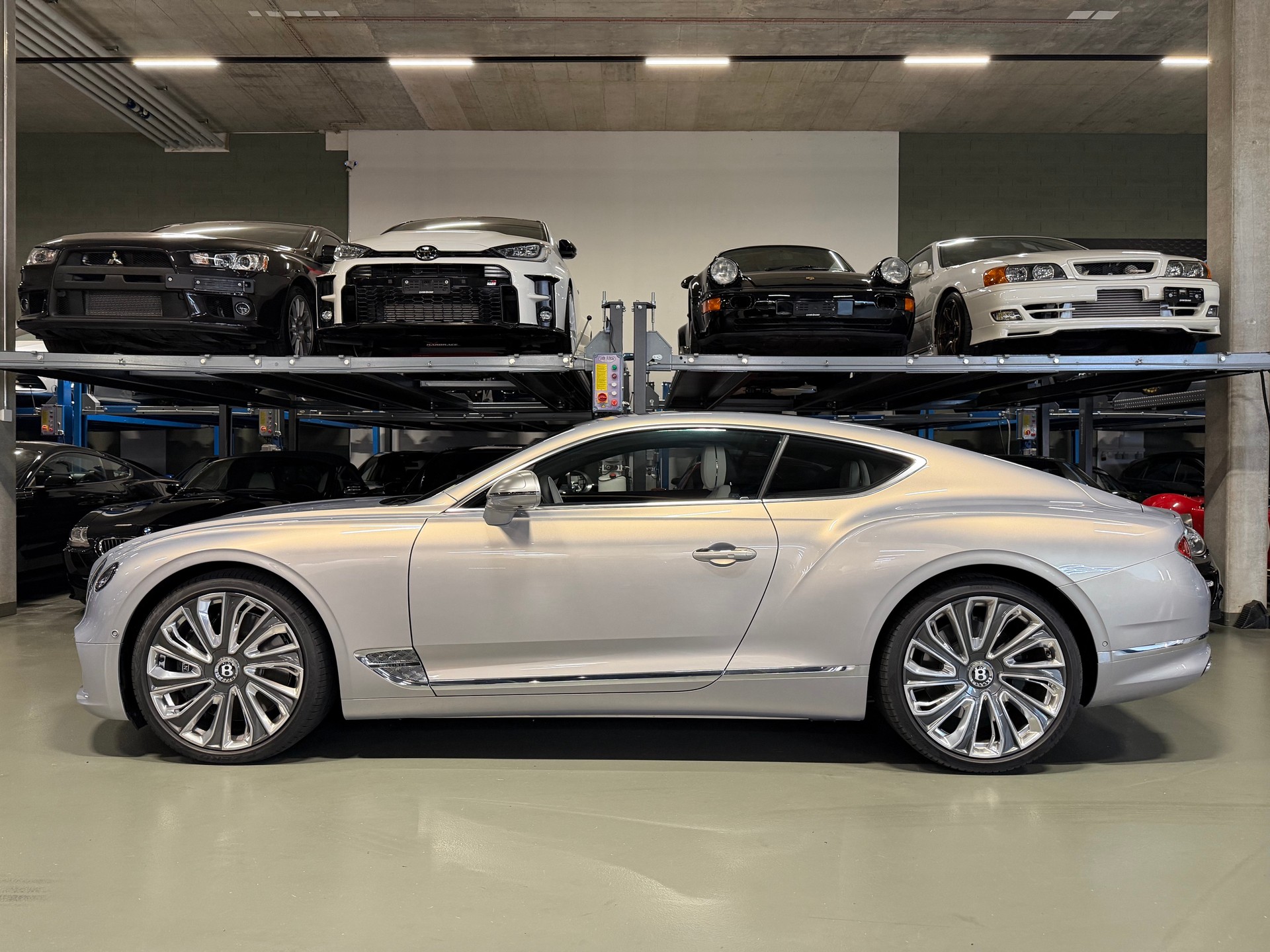 BENTLEY Continental GT 4.0 V8 Mulliner-image-0