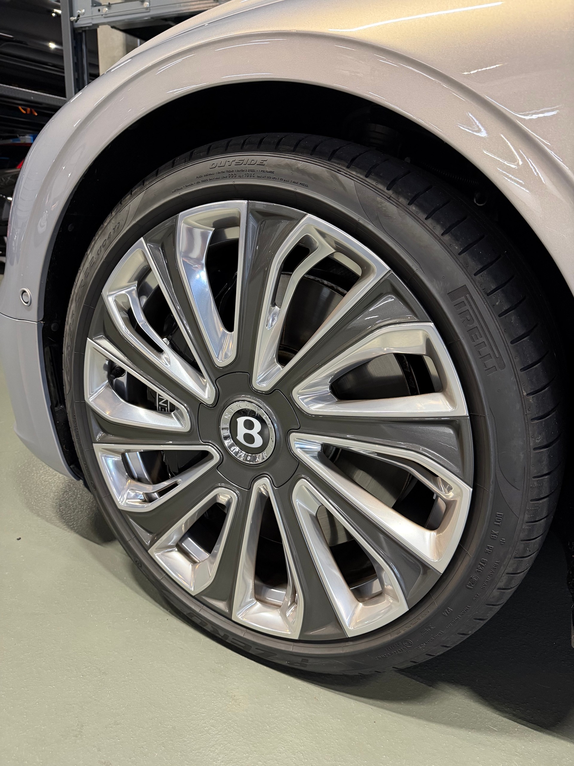 BENTLEY Continental GT 4.0 V8 Mulliner-image-6
