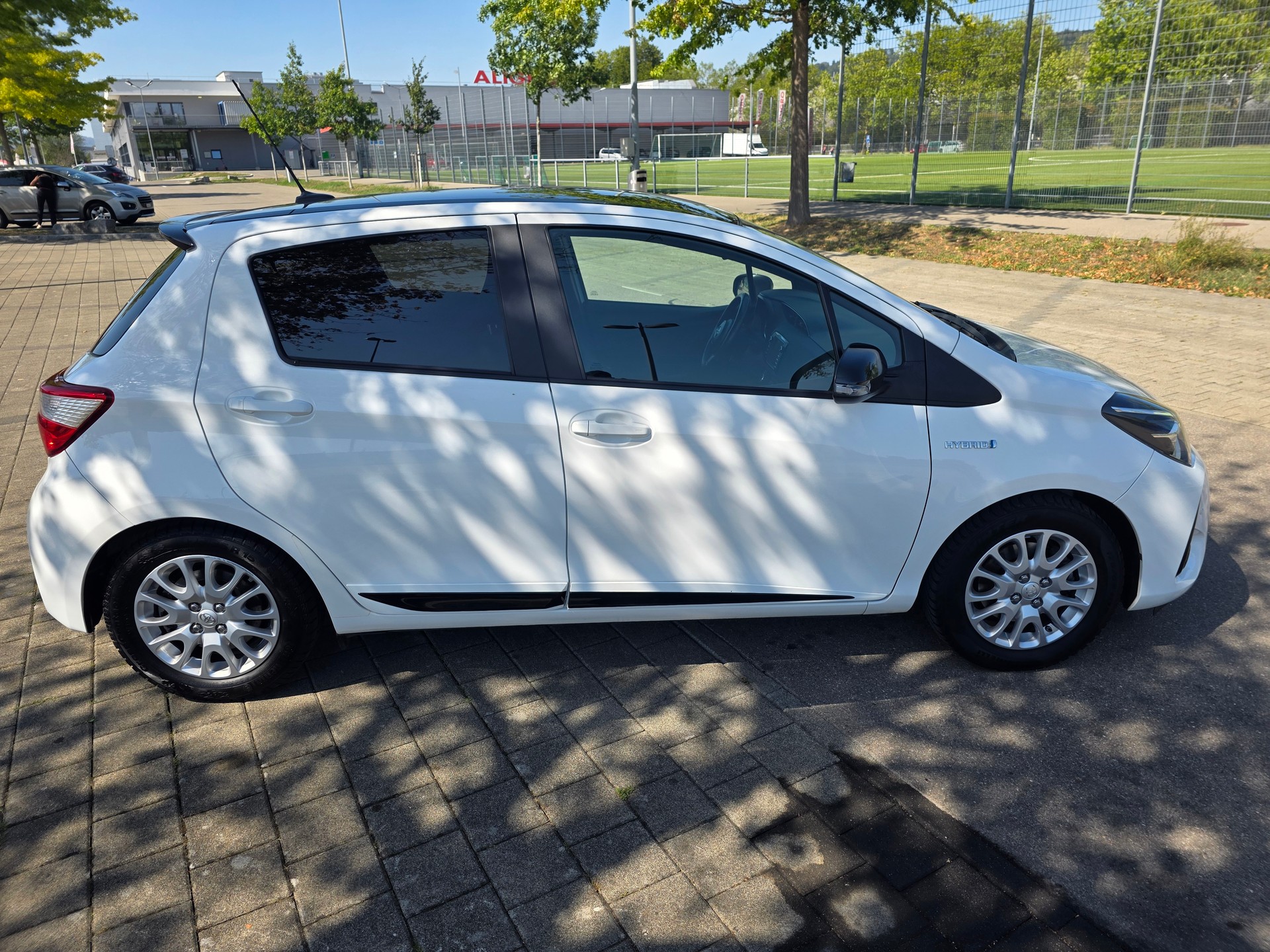 TOYOTA Yaris 1.5 VVT-i Hybrid GR-S e-CVT-image-4