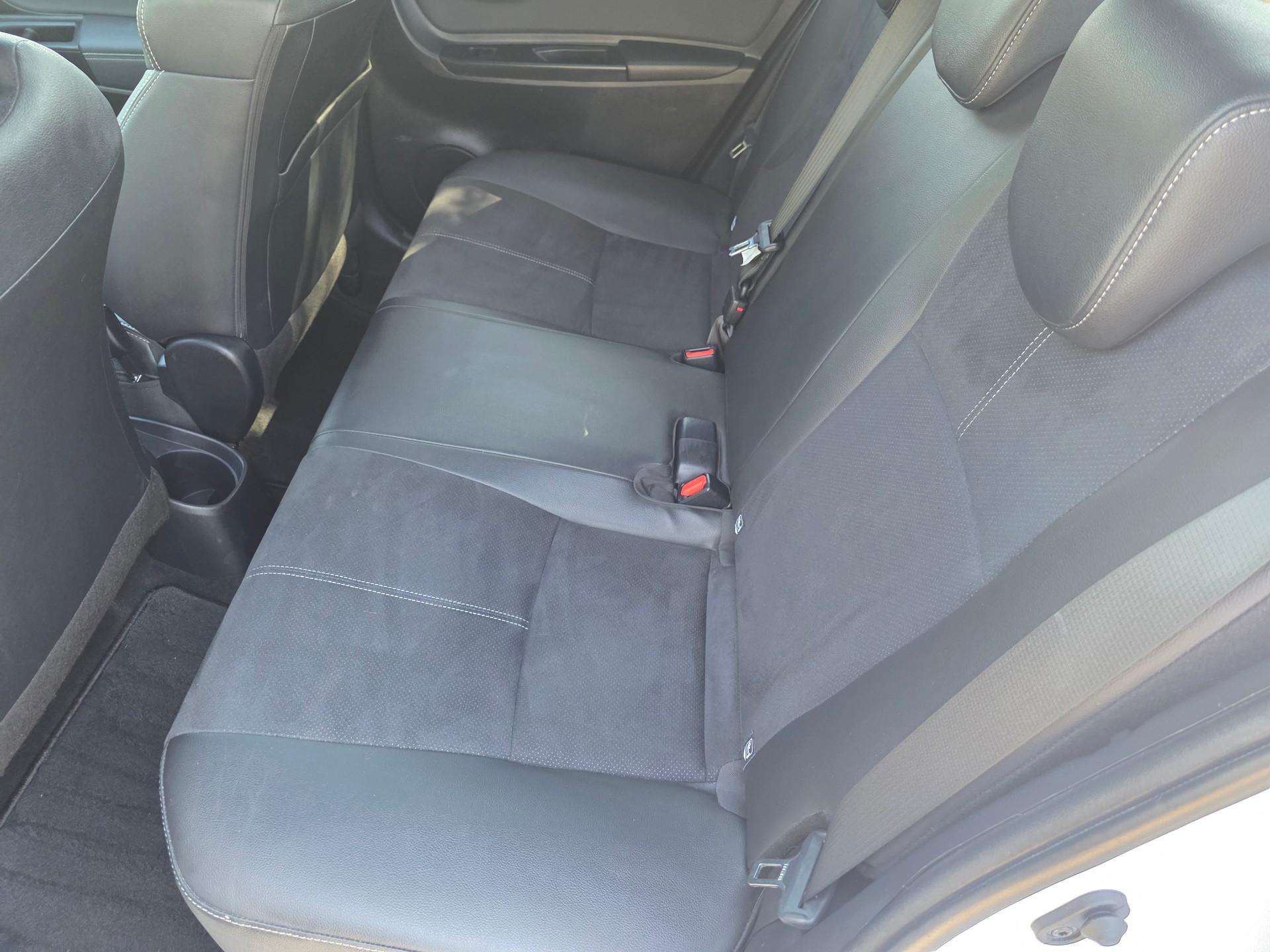TOYOTA Yaris 1.5 VVT-i Hybrid GR-S e-CVT-image-13