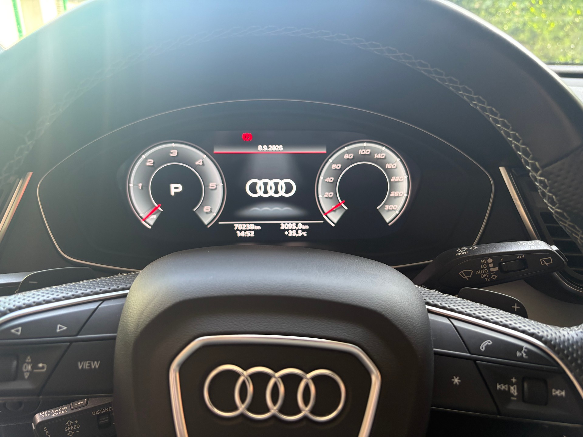 AUDI Q5 40 TDI S-line quattro S-tronic-image-6