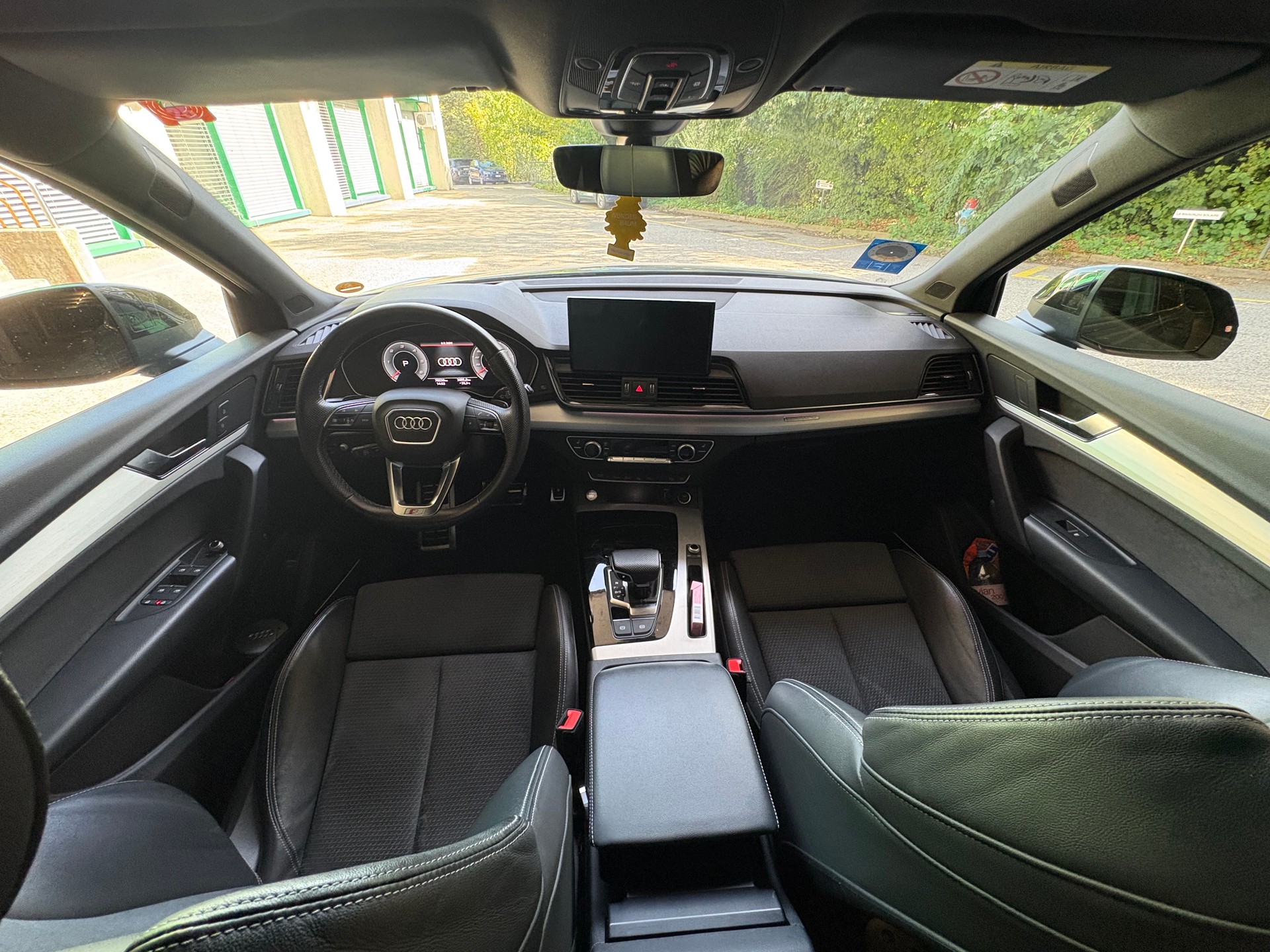 AUDI Q5 40 TDI S-line quattro S-tronic-image-5