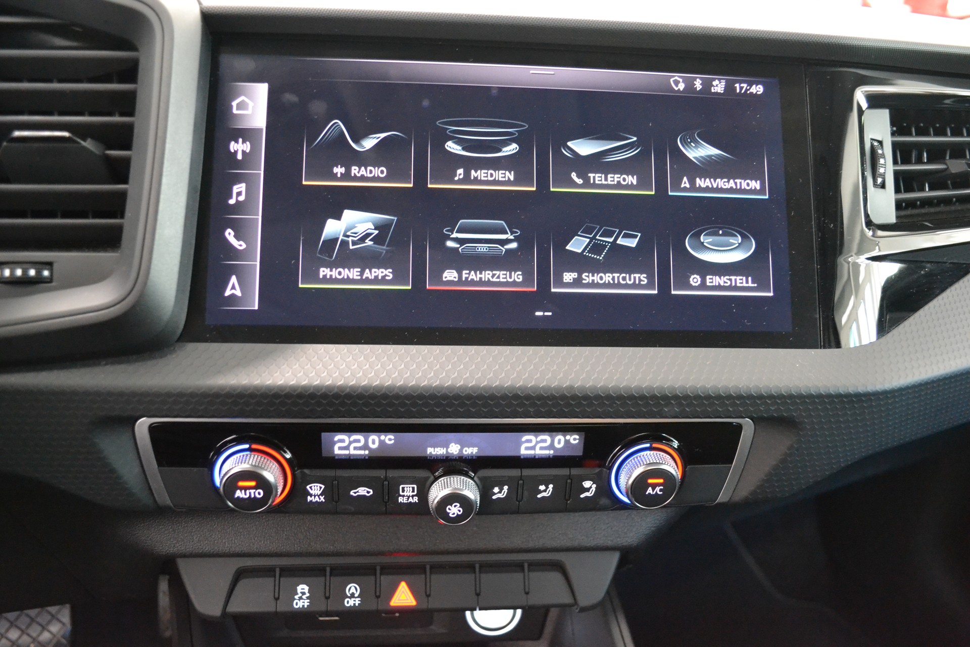 AUDI A1 Sportback 30 TFSI advanced S-tronic-image-14