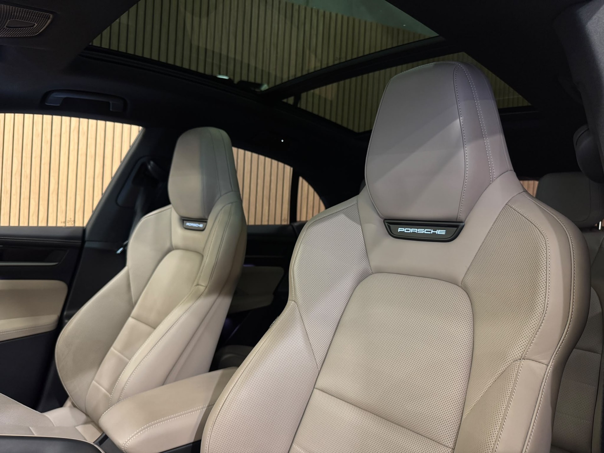 PORSCHE Macan 4 100kWh-image-28