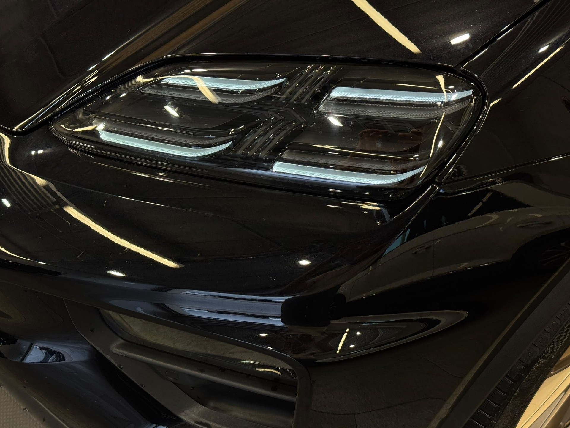 PORSCHE Macan 4 100kWh-image-4