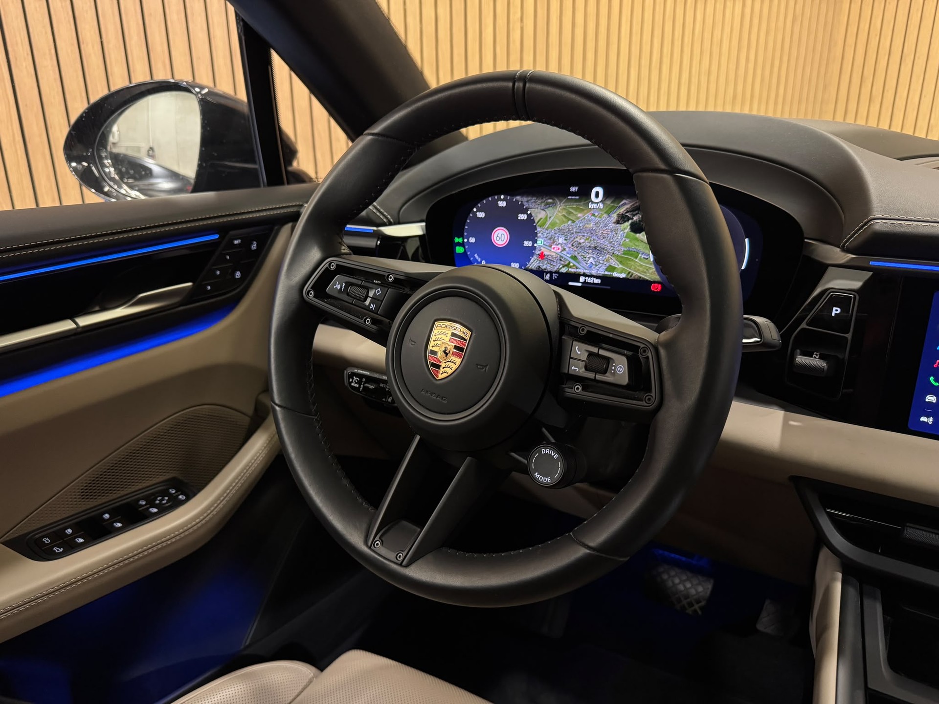 PORSCHE Macan 4 100kWh-image-11