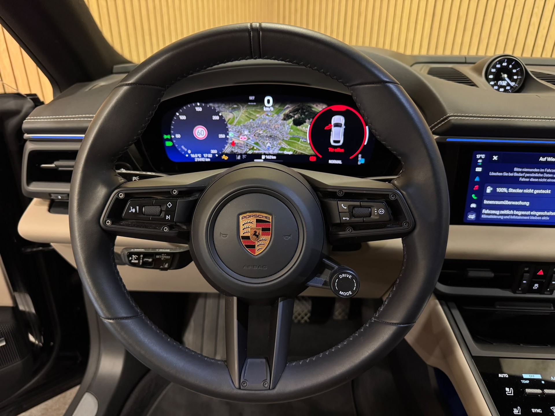 PORSCHE Macan 4 100kWh-image-12