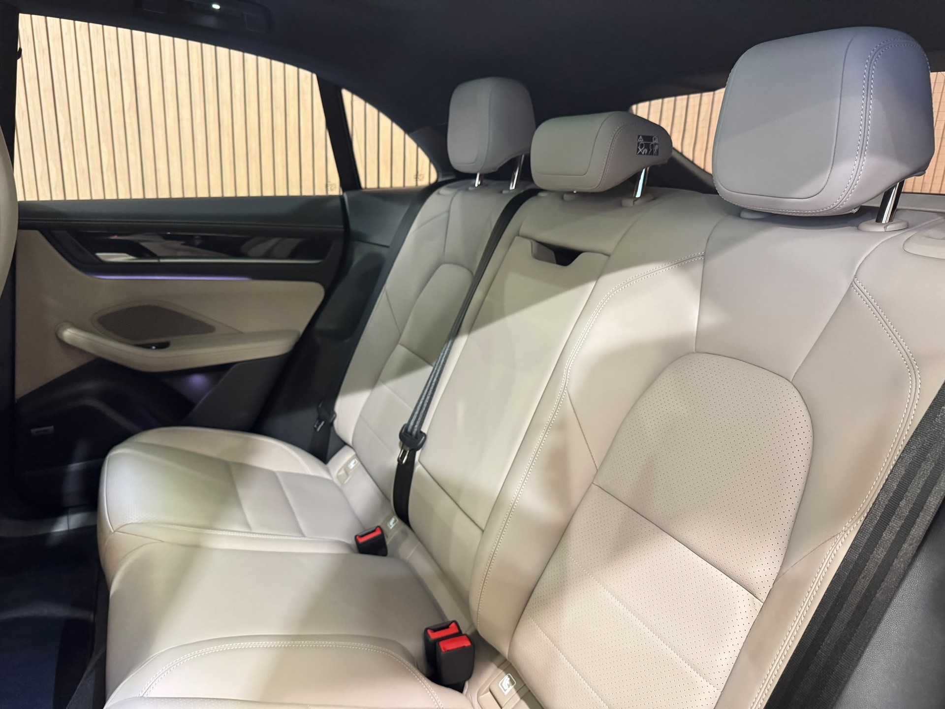 PORSCHE Macan 4 100kWh-image-30
