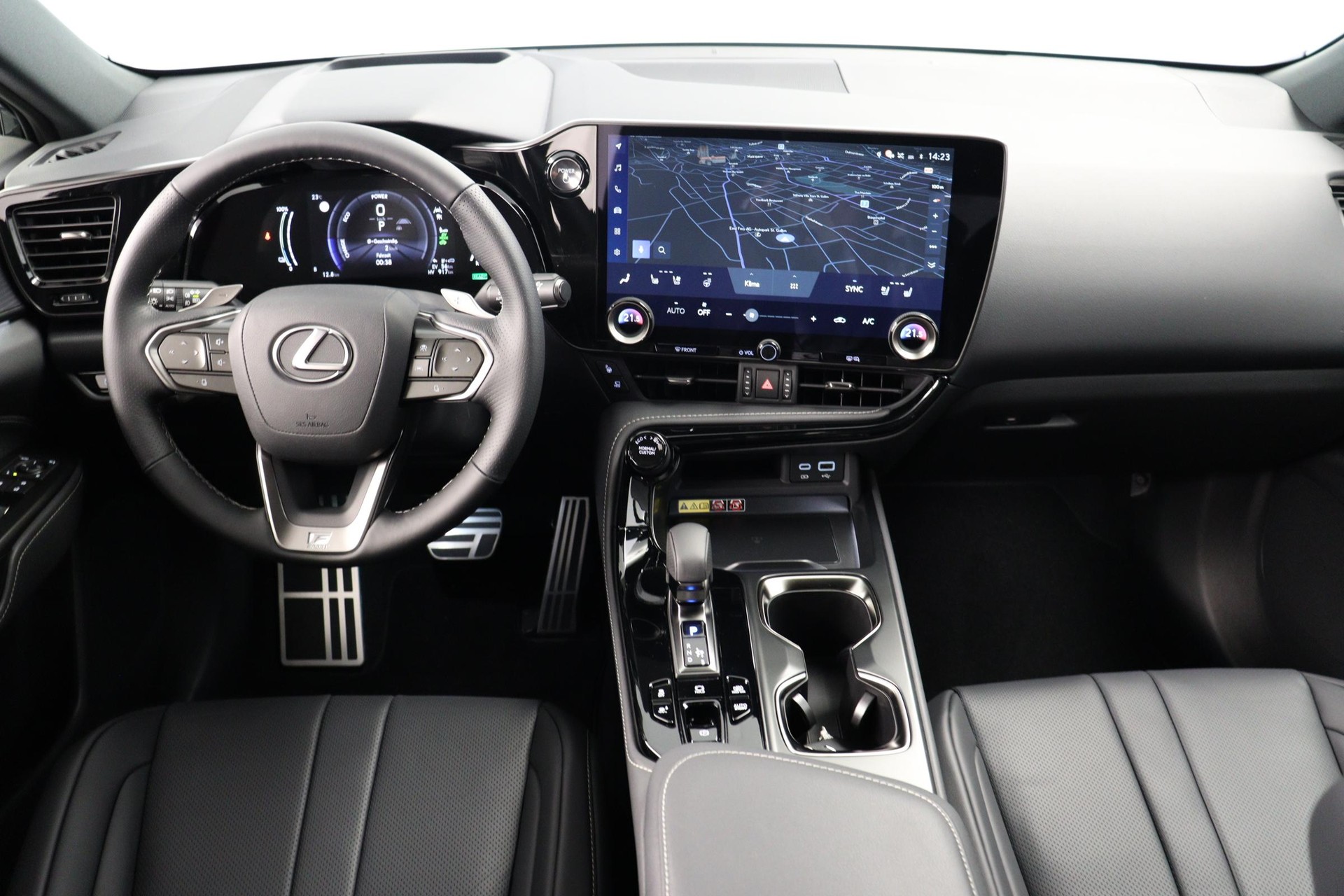 LEXUS NX 450h+ F-Sport-image-23