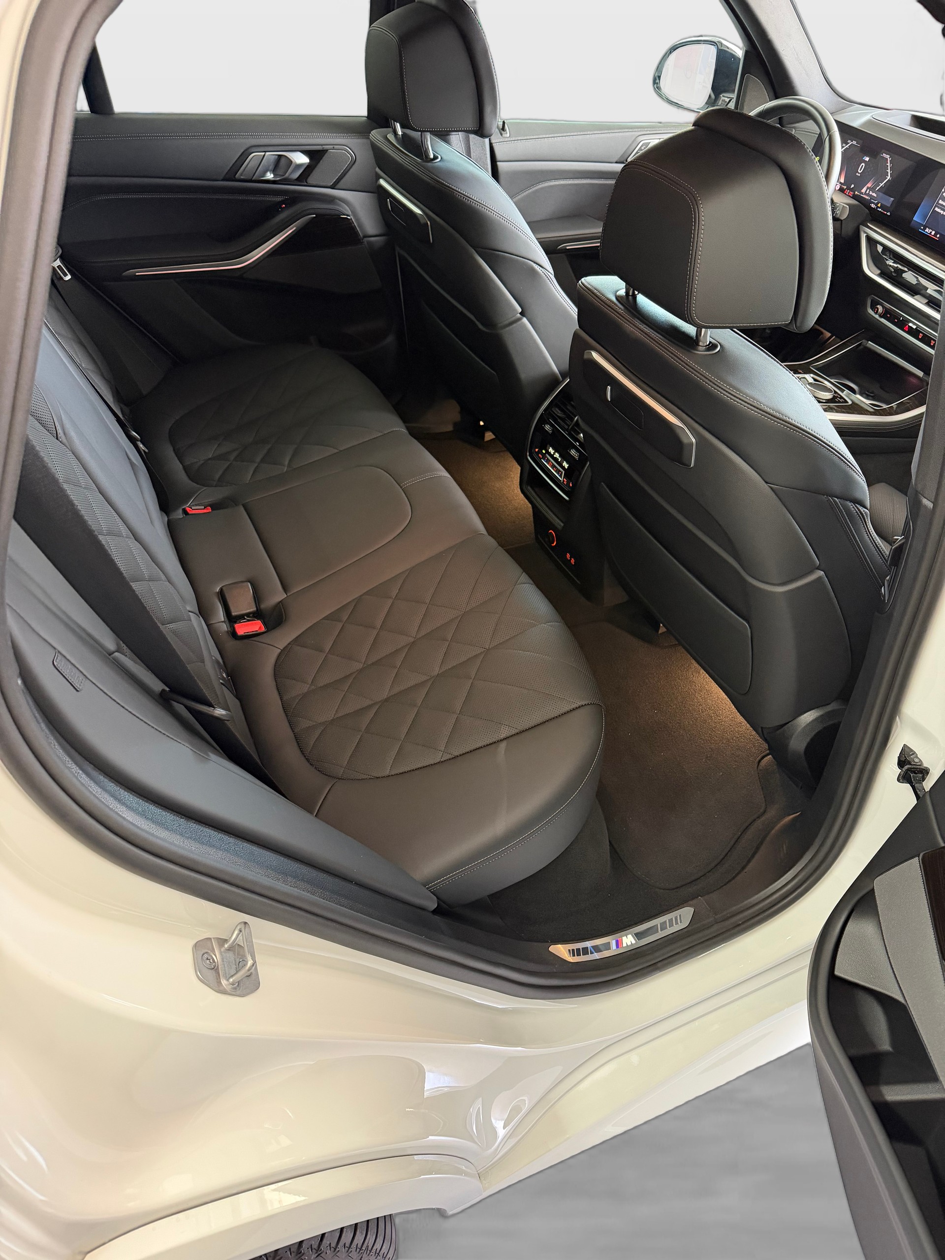 BMW X5 xDrive 48V 30d M Sport Steptronic-image-13