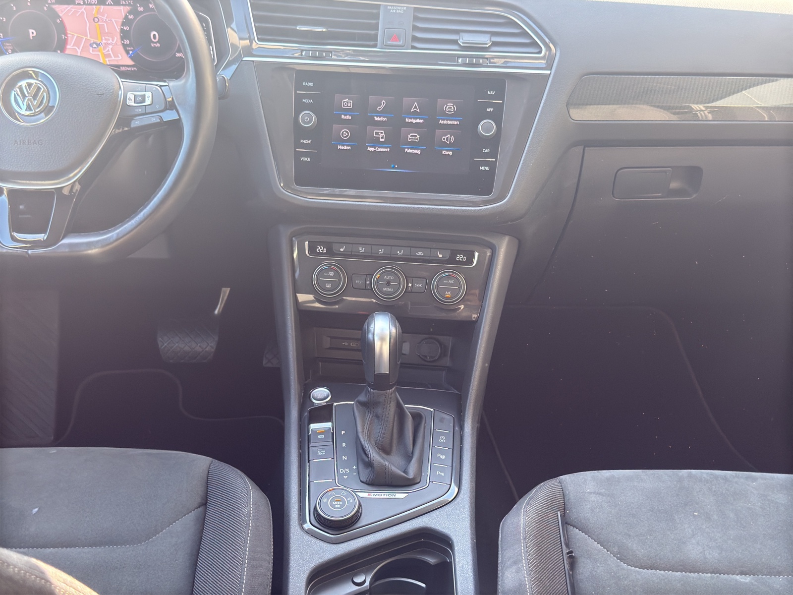 VW Tiguan Allspace 2.0TSI Highline 4Motion DSG-image-10