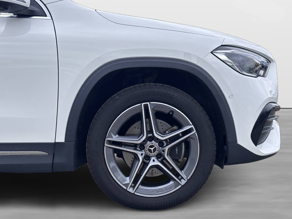 MERCEDES-BENZ GLA 250 e Style-image-6