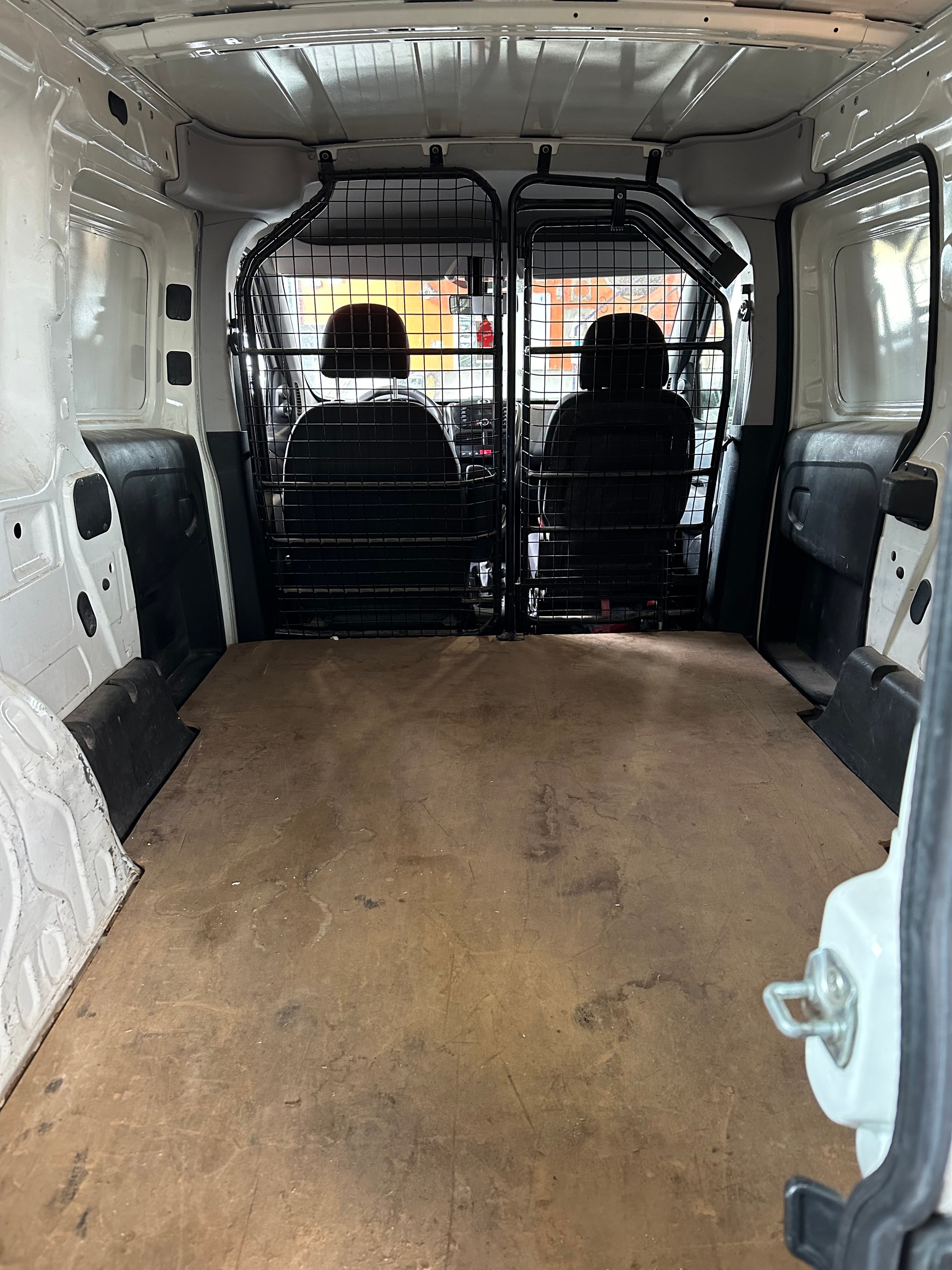 FIAT Doblò 1.4 T-Jet Cargo Base-image-9