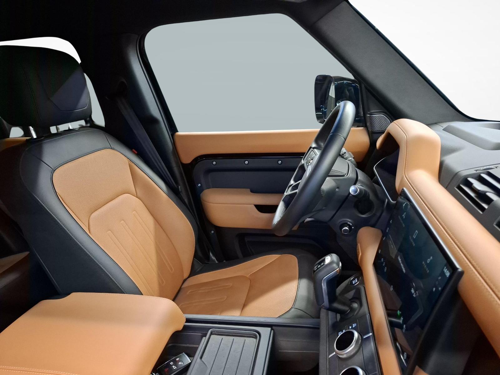 LAND ROVER Defender 110 3.0 D I6 300 X-image-9