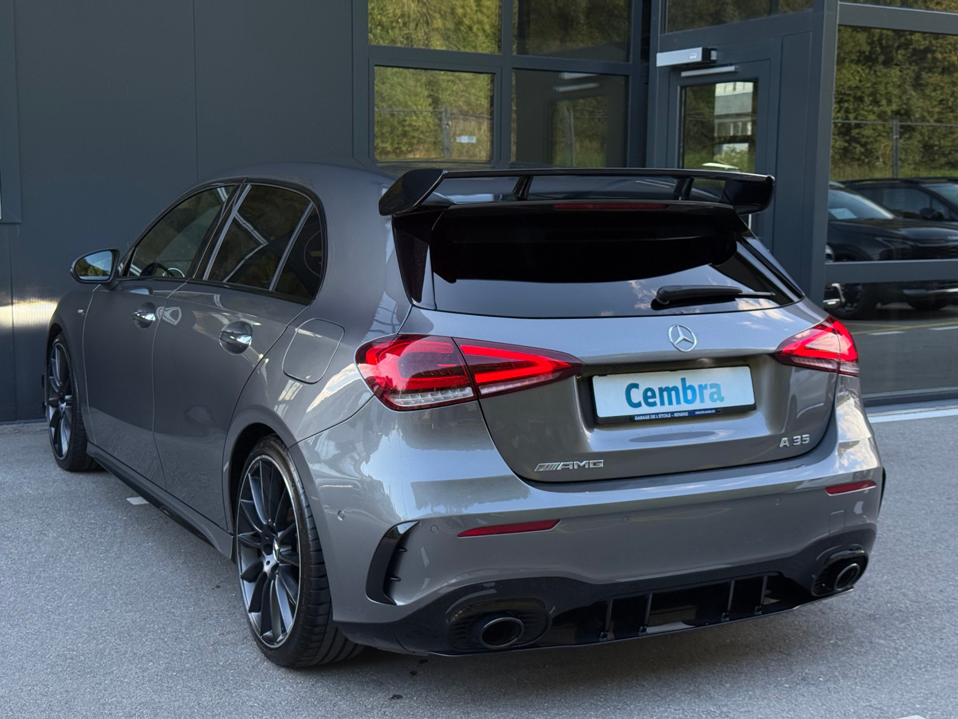 MERCEDES-BENZ A 35 AMG 4Matic Speedshift-image-3