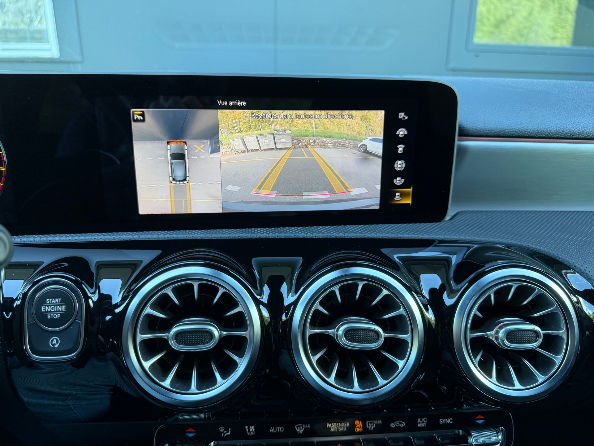 MERCEDES-BENZ A 35 AMG 4Matic Speedshift-image-8