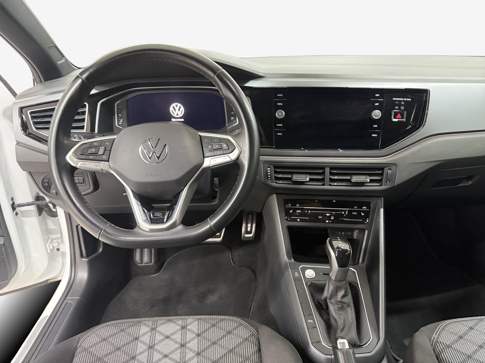 VW Taigo 1.0 TSI R-Line DSG-image-8