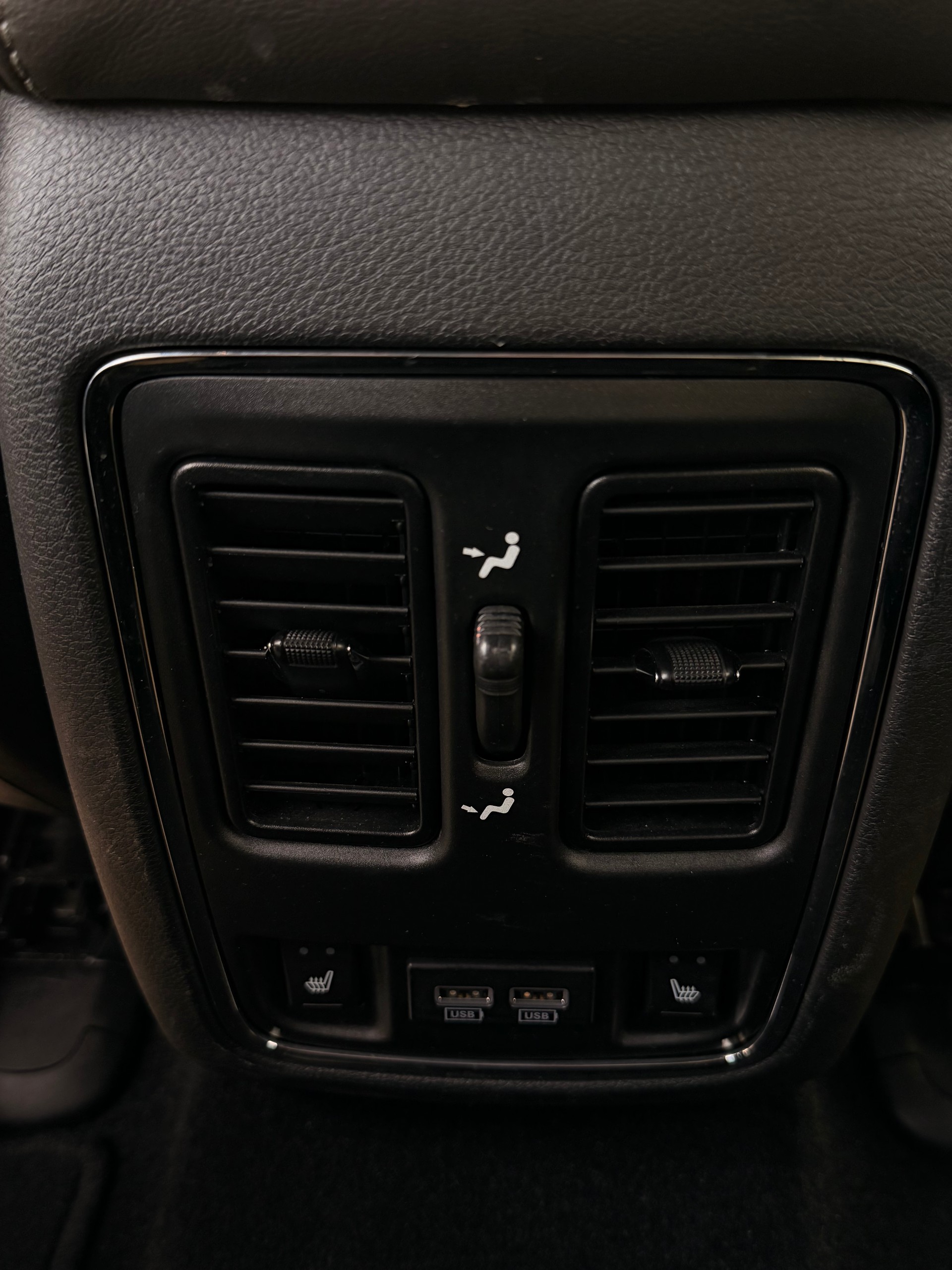 JEEP Grand Cherokee 3.0 CRD Overland Automatic-image-23