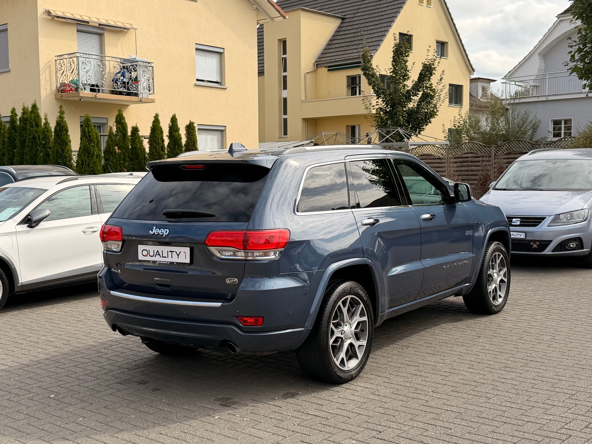 JEEP Grand Cherokee 3.0 CRD Overland Automatic-image-10