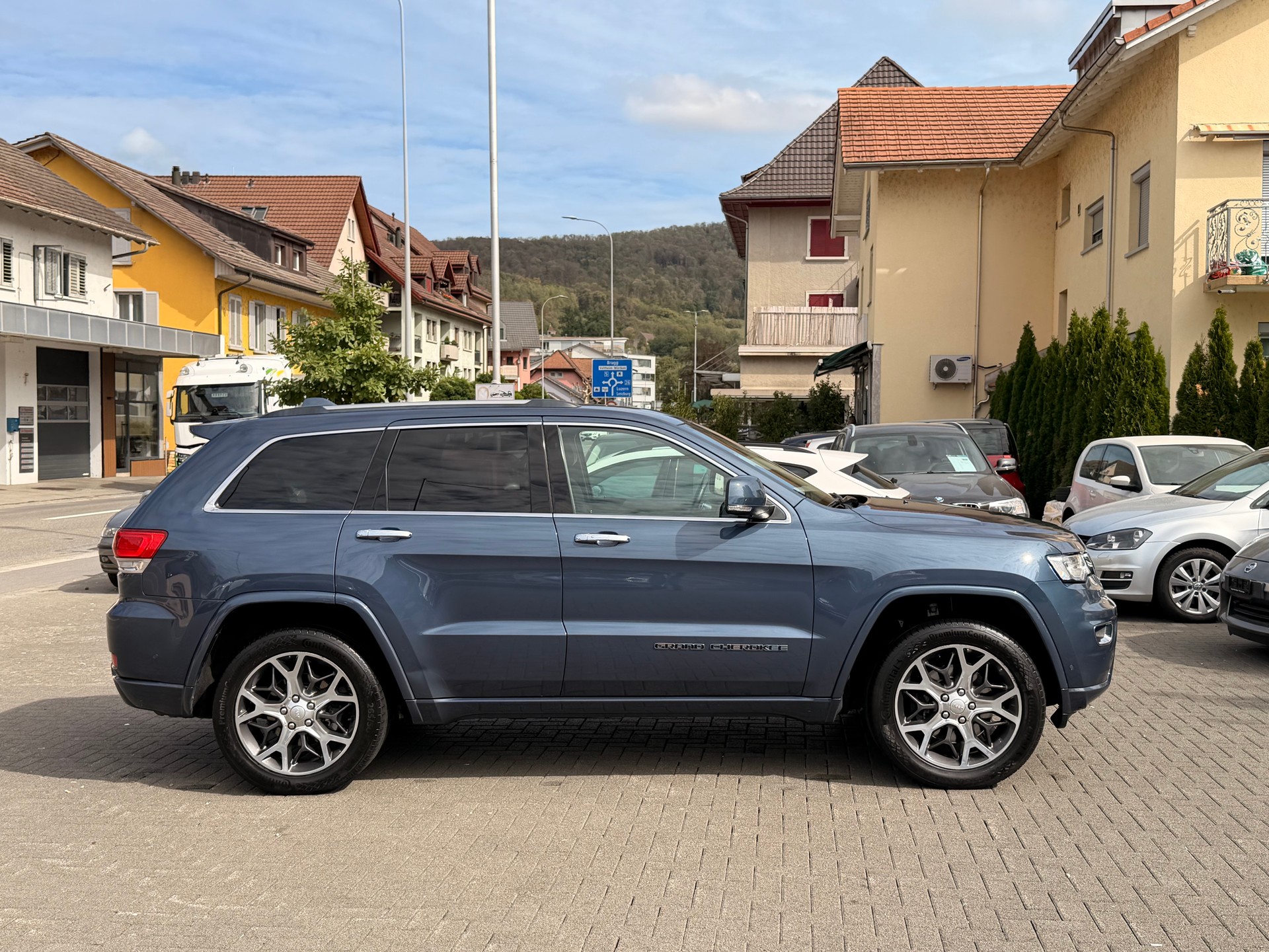 JEEP Grand Cherokee 3.0 CRD Overland Automatic-image-7