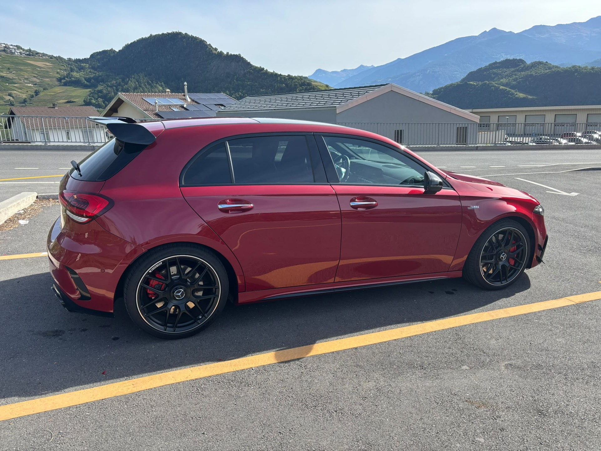 MERCEDES-BENZ A 45 S AMG 4matic+-image-2