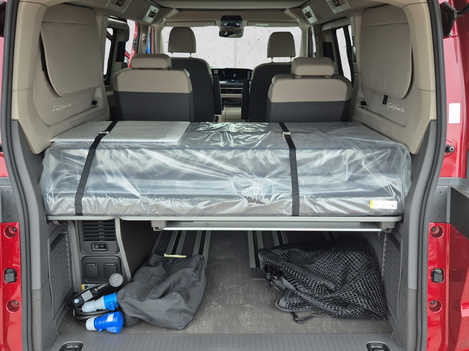 VW California eHybrid Beach Tour Liberty 4Motion-image-14