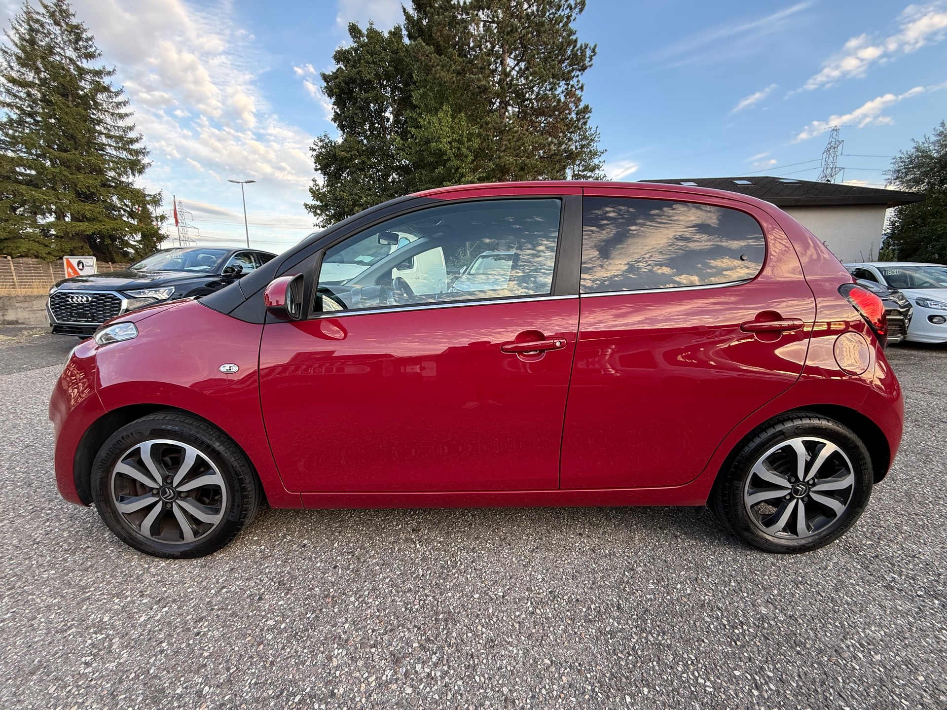CITROEN C1 1.2 VTi Shine Airscape-image-7