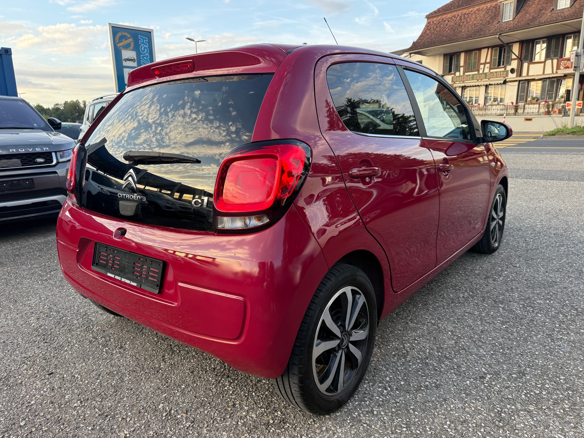 CITROEN C1 1.2 VTi Shine Airscape-image-4