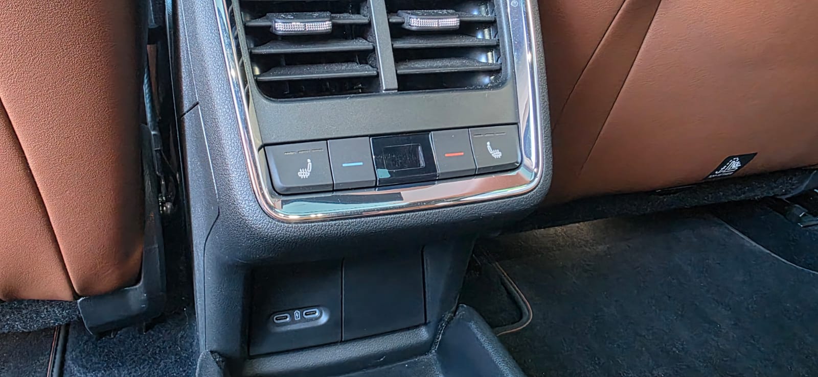 SKODA Enyaq iV 80x Founders Edition-image-18