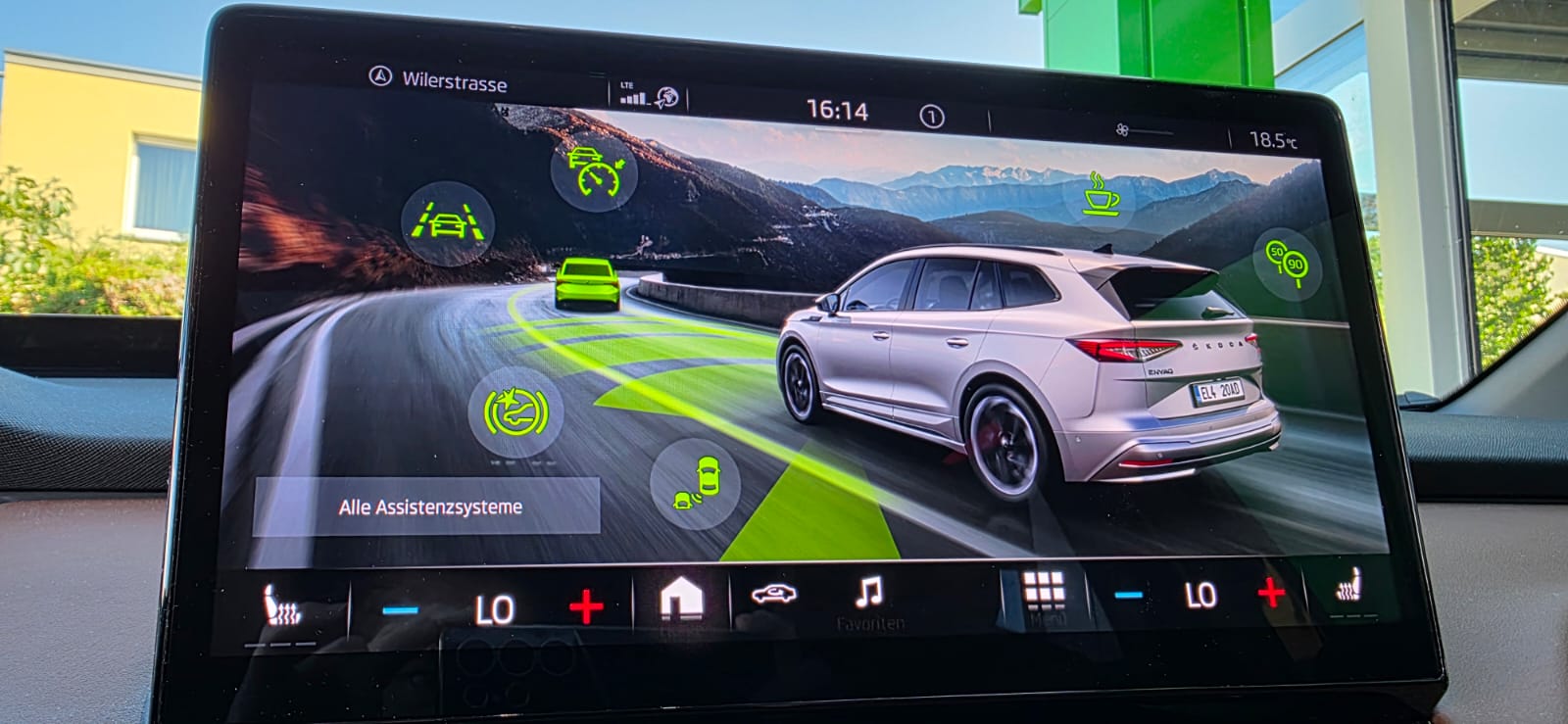 SKODA Enyaq iV 80x Founders Edition-image-16