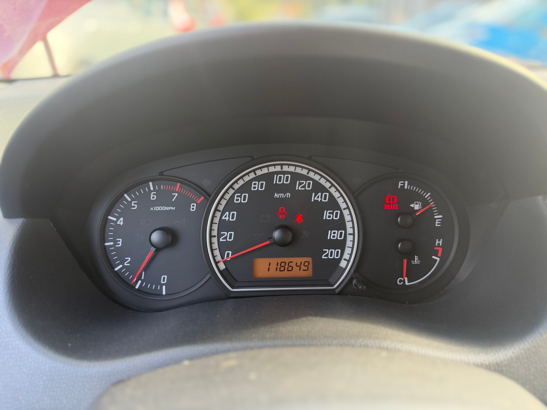 SUZUKI Swift 1.3i 16V GL Top 4x4-image-6