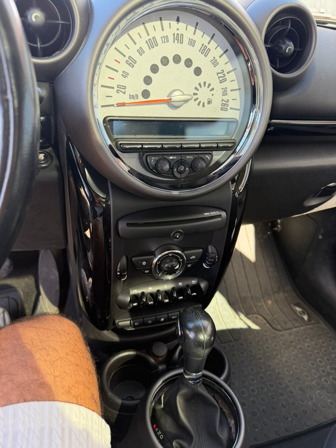 MINI Countryman Cooper FWD Steptronic-image-5
