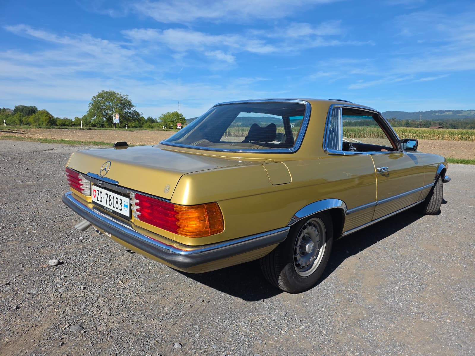 MERCEDES-BENZ SLC 350-image-3