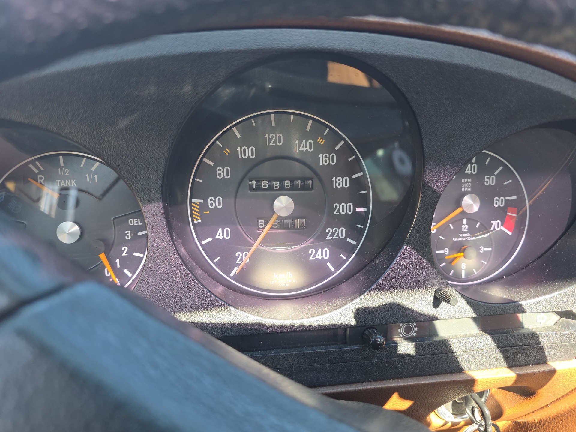 MERCEDES-BENZ SLC 350-image-4