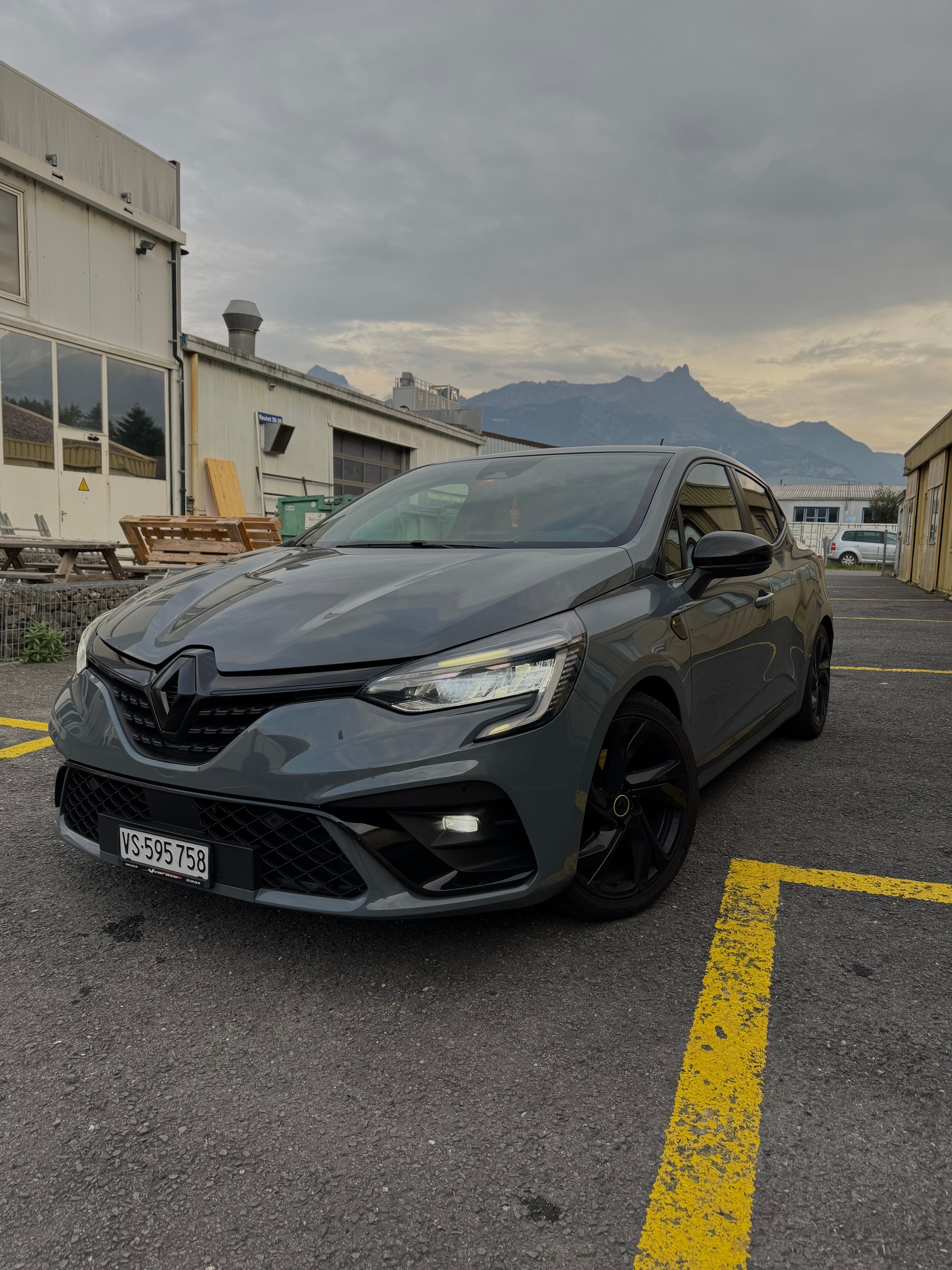 RENAULT 1.3 TCe R.S. Line EDC-image-0