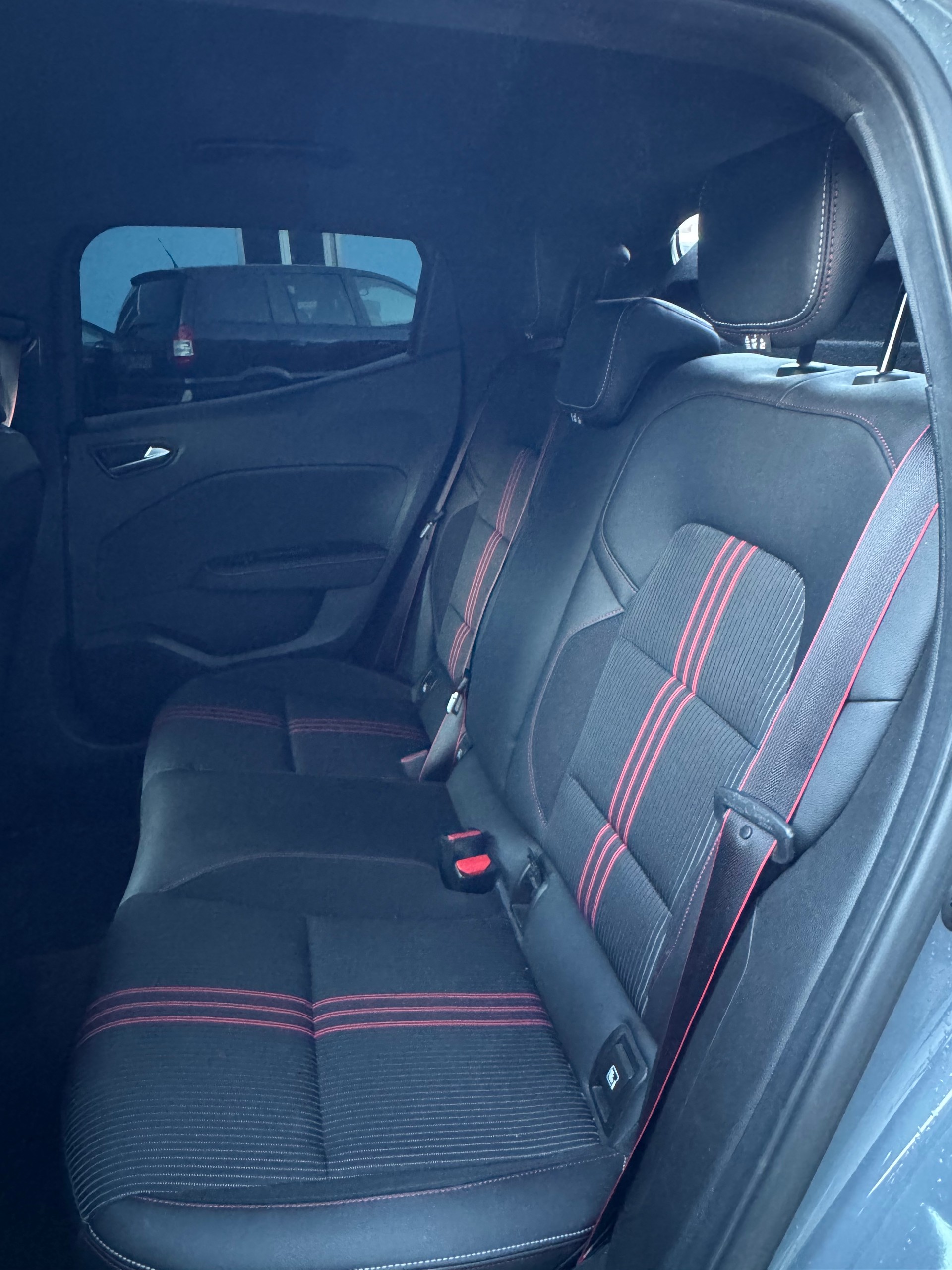 RENAULT 1.3 TCe R.S. Line EDC-image-5
