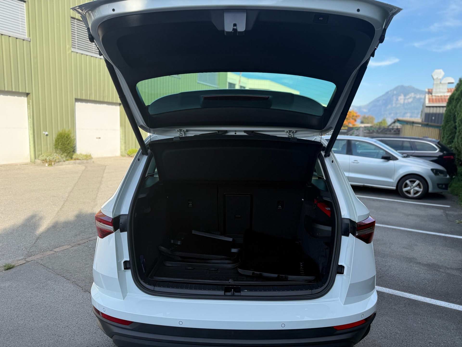 SKODA Karoq 2.0 TDI CR Style 4x4 DSG-image-8