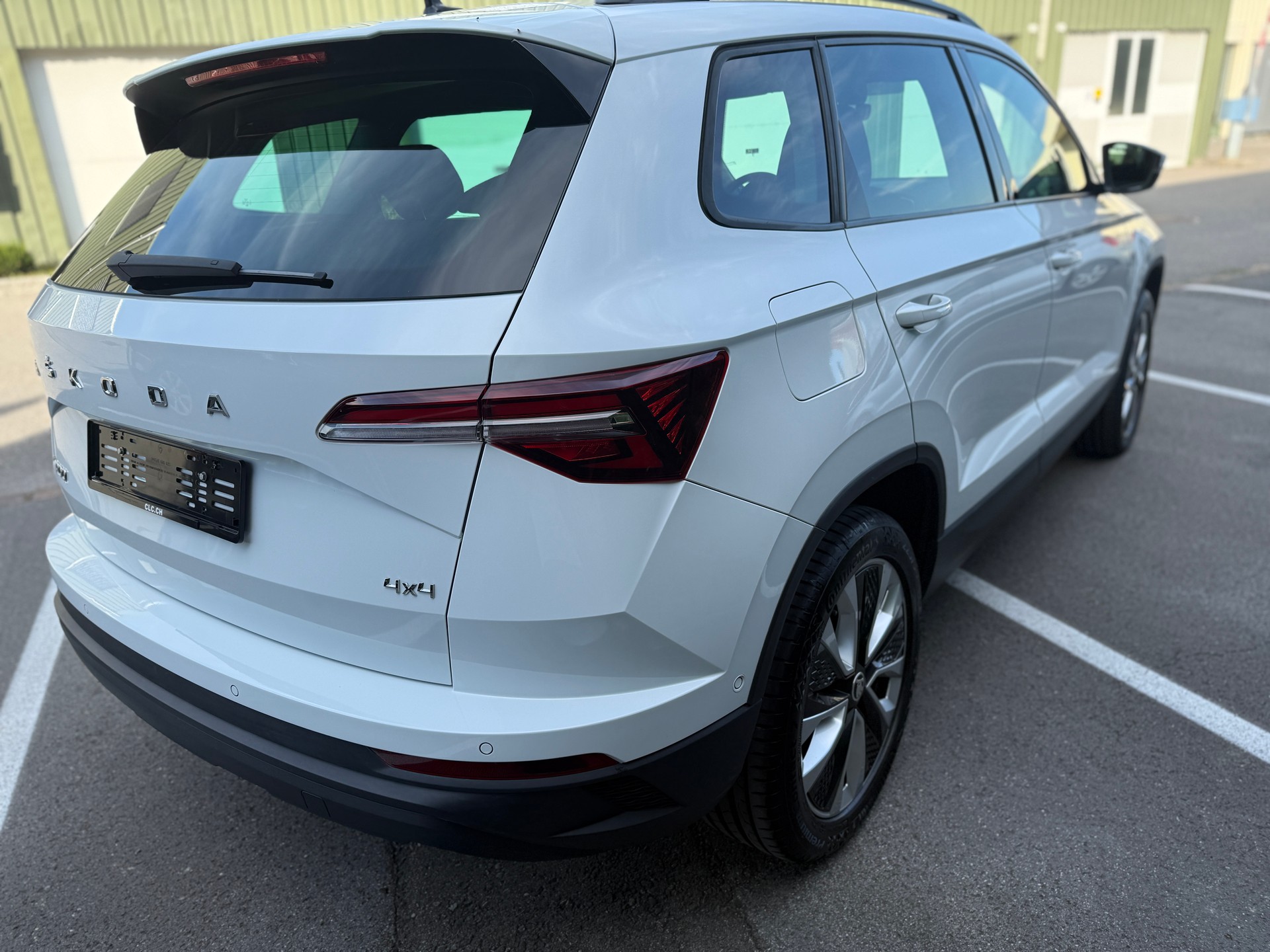 SKODA Karoq 2.0 TDI CR Style 4x4 DSG-image-4