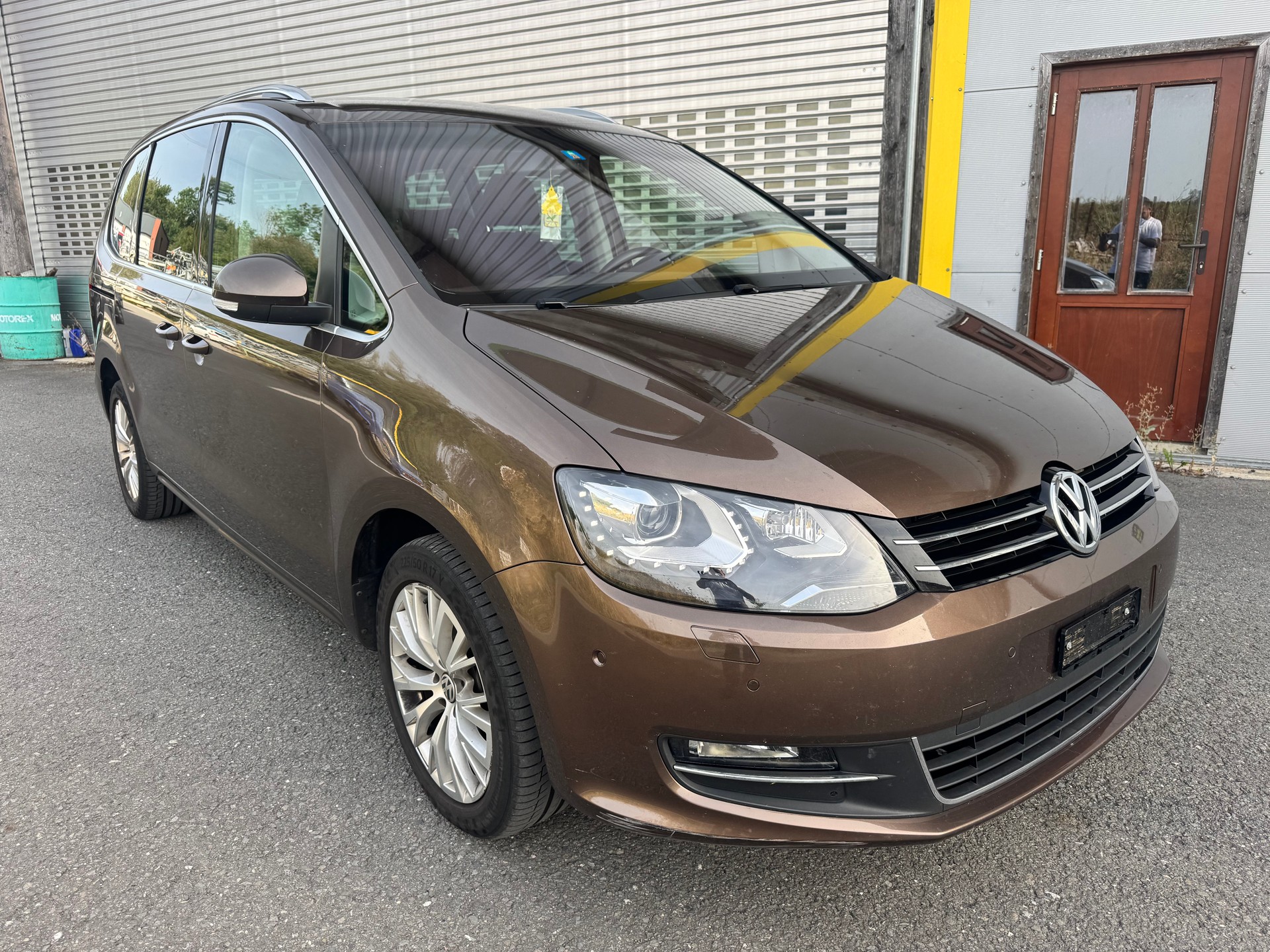 VW Sharan 2.0 TDI BMT Comfortline 4Motion-image-1