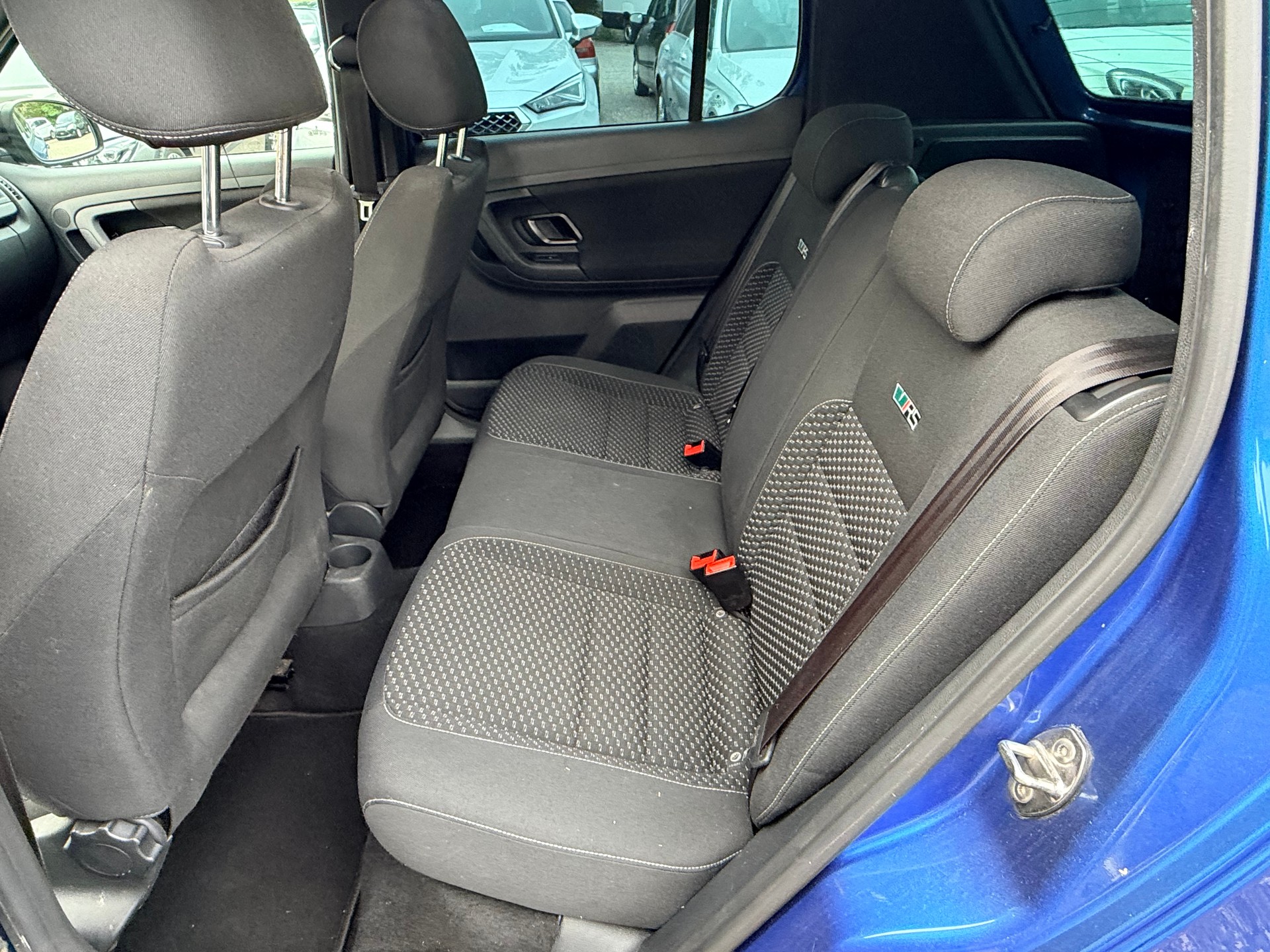 SKODA Fabia 1.4 TSI RS DSG-image-21