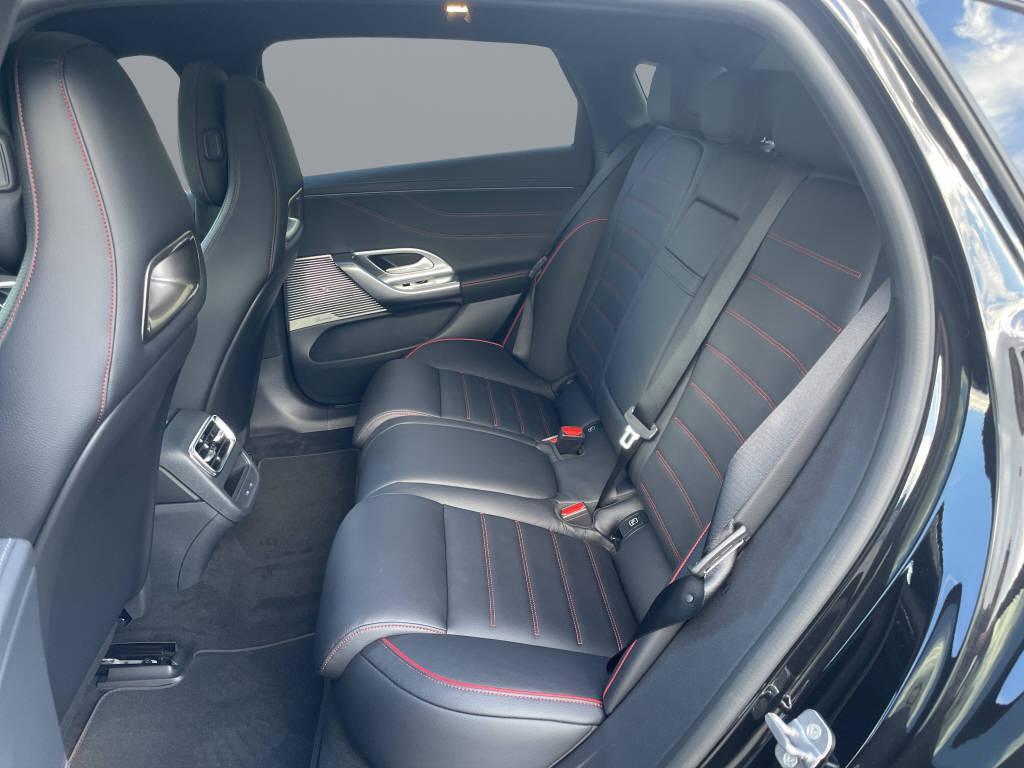 MERCEDES-BENZ C 400 4MATIC elektrisch-image-10