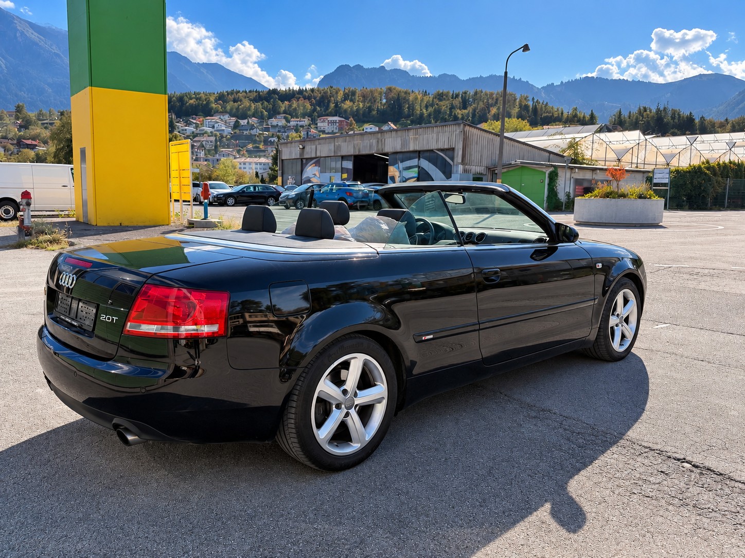 AUDI A4 Cabriolet 2.0T FSI multitronic-image-3