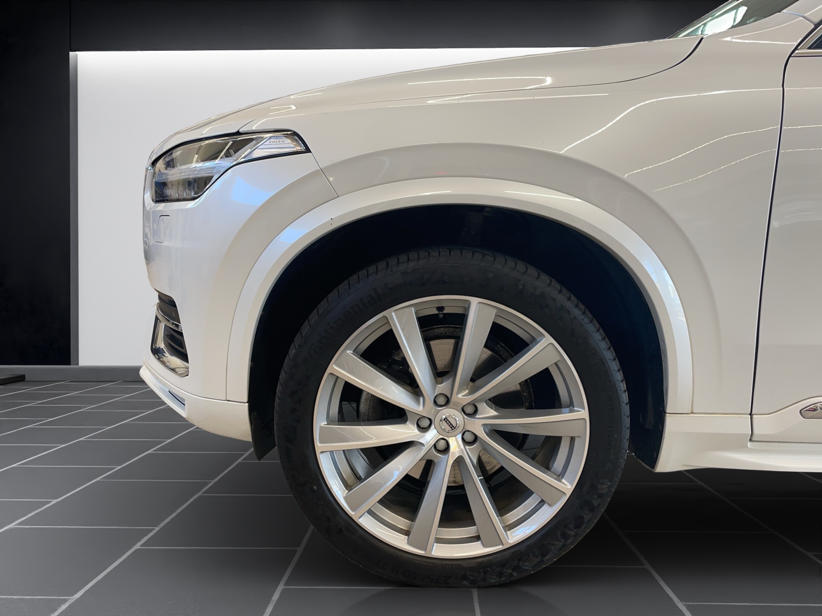 VOLVO XC90 B5 D AWD Inscription-image-9